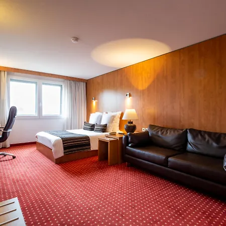 Le M & Bordeaux Aeroport By & Preference Mérignac