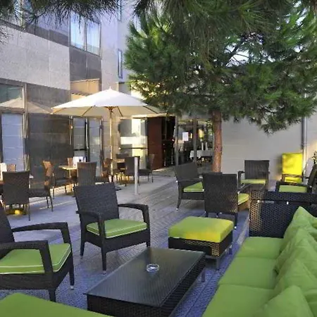 Hotel Le M & Bordeaux Aeroport By & Preference Mérignac