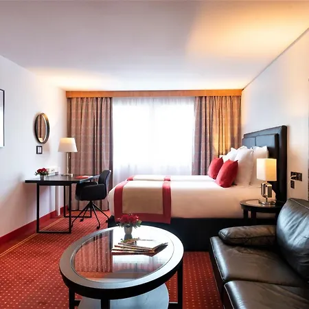 Hotel Le M & Bordeaux Aeroport By & Preference Mérignac