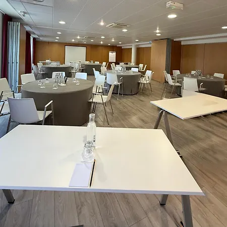 Hotel Le M & Bordeaux Aeroport By & Preference 4*