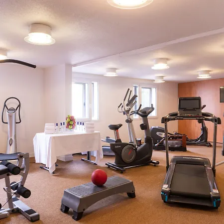 Hotel Le M & Bordeaux Aeroport By & Preference 4*