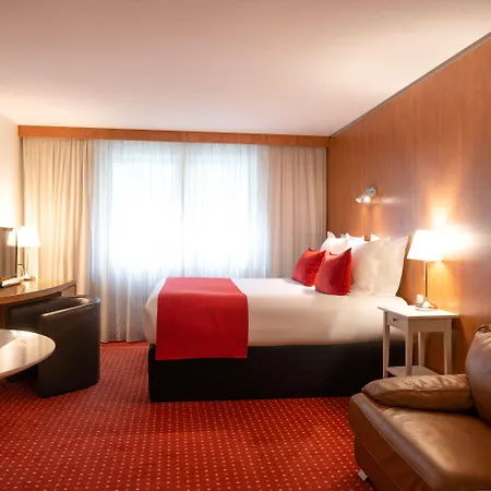 Hotel Le M & Bordeaux Aeroport By & Preference Mérignac