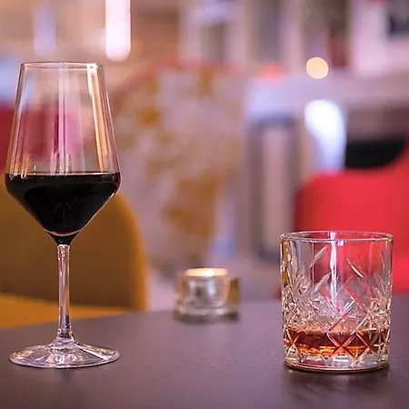 Hotel Le M & Bordeaux Aeroport By & Preference Merignac (Gironde)