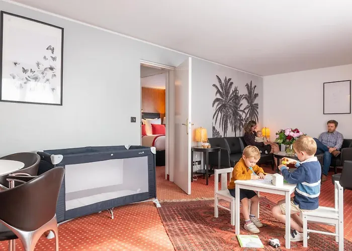 Le M & Bordeaux Aeroport By & Preference Hotel 4*