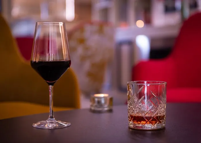 Le M & Bordeaux Aeroport By & Preference 酒店 4*