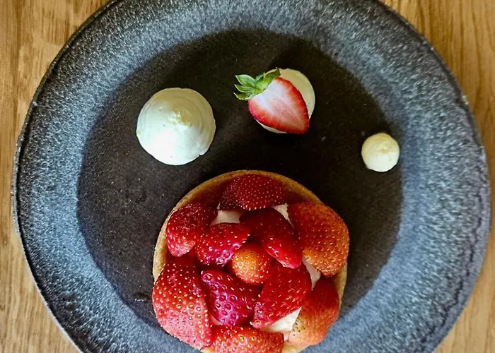 Hotel Le M & Bordeaux Aeroport By & Preference