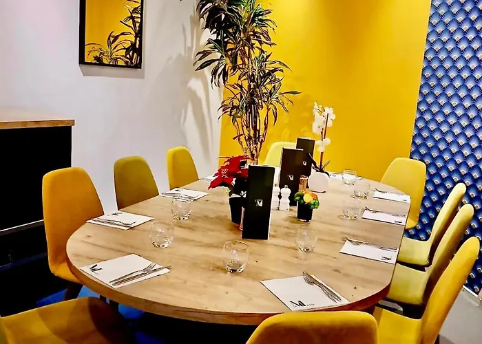 Hotel Le M & Bordeaux Aeroport By & Preference 4*