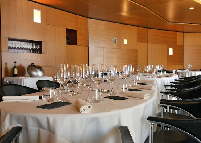 Le M & Bordeaux Aeroport By & Preference Hotel 4*