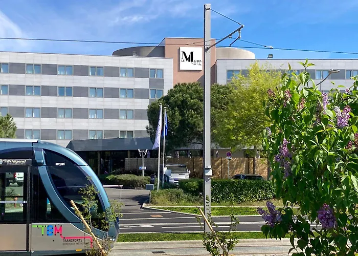 Le M & Bordeaux Aeroport By & Preference Hotel 4*