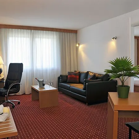 Le M&spa By Hôtels&préférence Hotel Mérignac